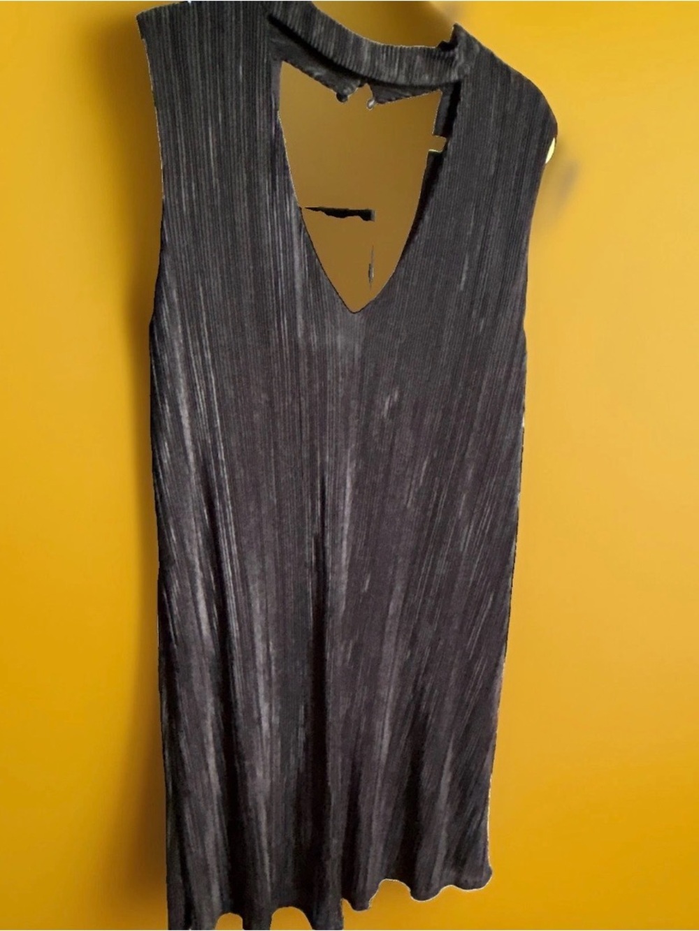 Soho Apparel Black V-Neck Sleeveless Pleated Maxi Dress
